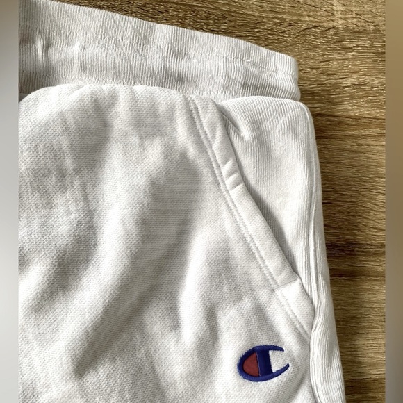 NWOT - Champion Shorts REVERSE WEAVE® SHORTS, 3" - XL - Picture 9 of 10